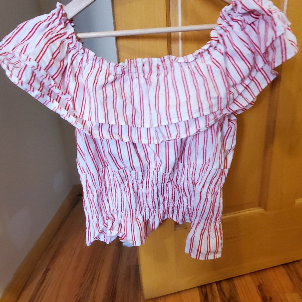 Fun and flirty cotton blouse